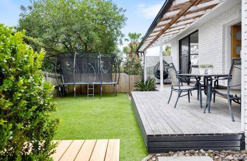Mona Vale House | 110 m² House ∙ 3 bedrooms ∙ 6 guests