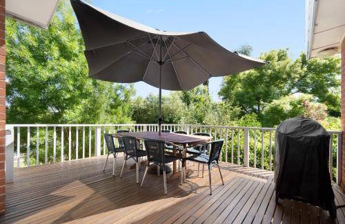 West Bathurst House | 1100 m² House ∙ 5 bedrooms ∙ 12 guests