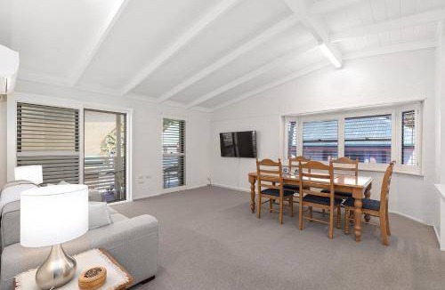 Montville House | 111 m² House ∙ 2 bedrooms ∙ 4 guests