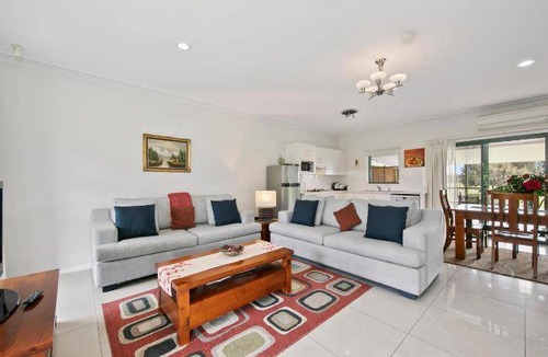 Lovedale Resort | 117 m² Resort ∙ 2 bedrooms ∙ 5 guests