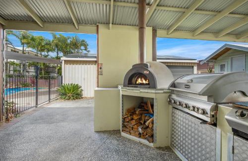 Rainbow Beach House | 12 Tingira Close Rainbow Beach