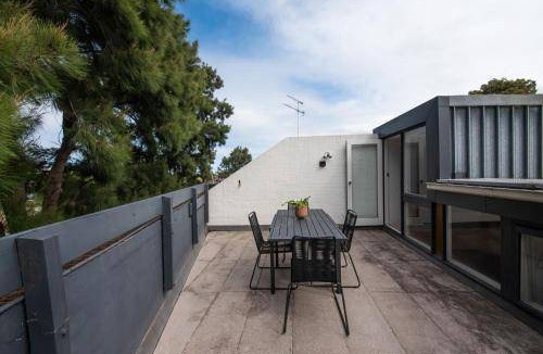 South Melbourne Apartment | 122 m² Apartment ∙ 2 bedrooms ∙ 4 guests