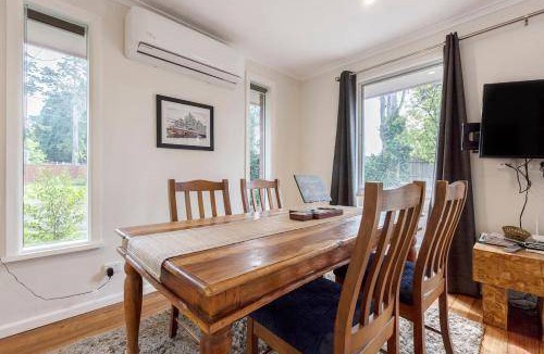 Box Hill House | 125 m² House ∙ 2 bedrooms ∙ 5 guests