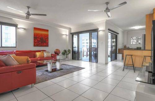 Cairns Central Business District Apartment | 129 m² Apartment ∙ 3 bedrooms ∙ 6 guests