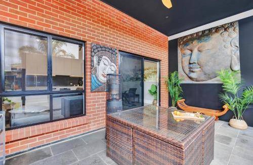 Glenelg North House | 13 m² House ∙ 3 bedrooms ∙ 6 guests