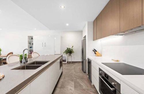 Caves Beach Apartment | 130 m² Apartment ∙ 1 bedroom ∙ 4 guests