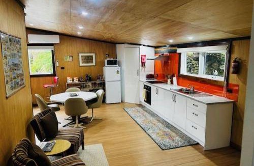 Queenstown House | 130 m² House ∙ 2 bedrooms ∙ 4 guests