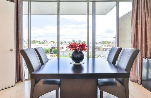 Mildura Central Business District Apartment | 137 m² Apartment ∙ 2 bedrooms ∙ 127 guests