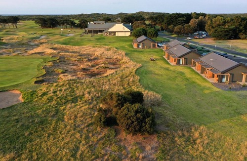 Connewarre Apartment | 13th Beach Golf Lodges