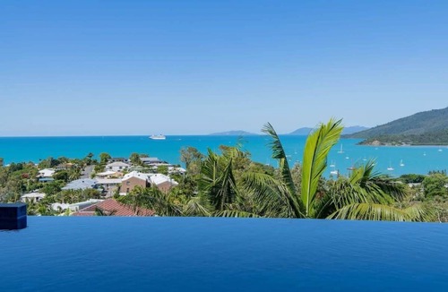 Airlie Beach House | 15 Kara - Stunning 5 Bedroom Home With Million Dollar Views, walk to Airlie Beac