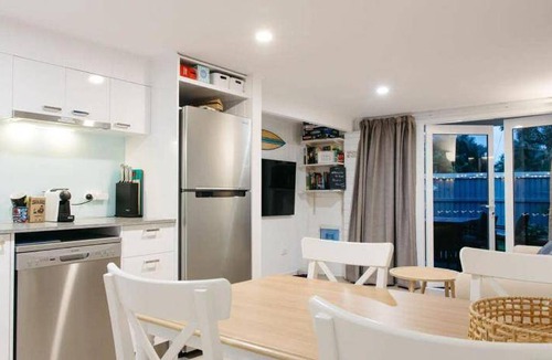 Moffat Beach Apartment | 15 m² Apartment ∙ 2 bedrooms ∙ 4 guests