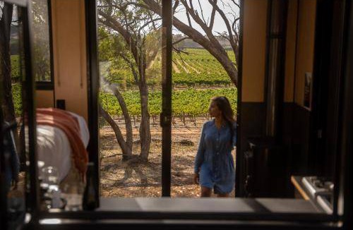 Seppeltsfield Cabin | 15 m² Lodge ∙ 4 guests