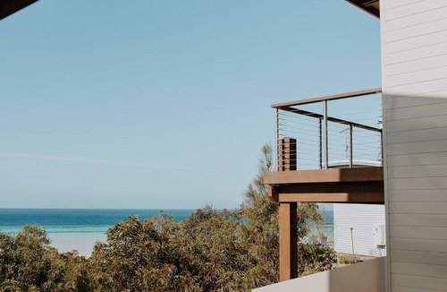 Island Beach House | 15% Off Weekly | Ocean View | Casuarina Beach House | 5BR