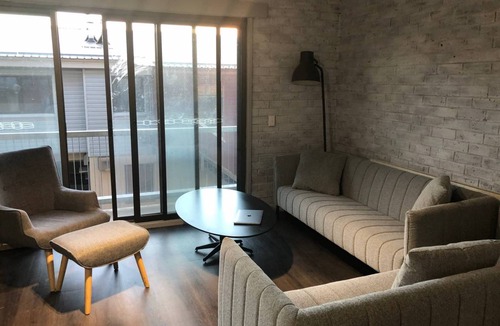 Hotham Heights Apartment | 150 m² Apartment ∙ 3 bedrooms ∙ 8 guests