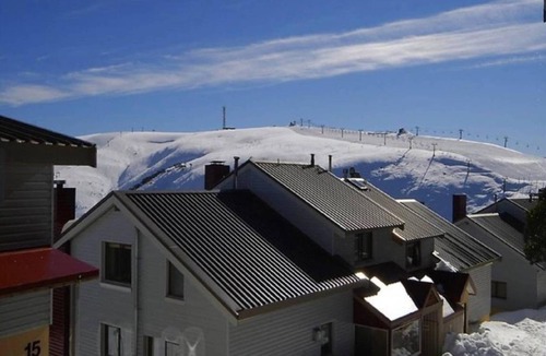 Hotham Heights Apartment | 150 m² Apartment ∙ 3 bedrooms ∙ 8 guests