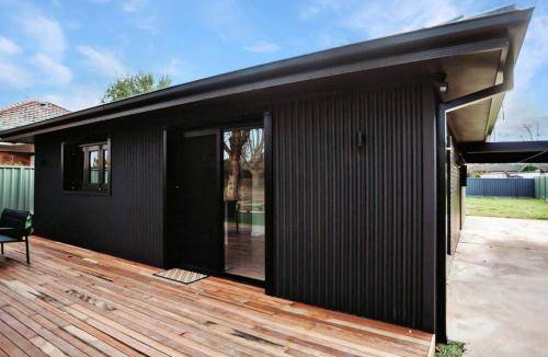 Benalla West House | 150 m² House ∙ 2 bedrooms ∙ 4 guests