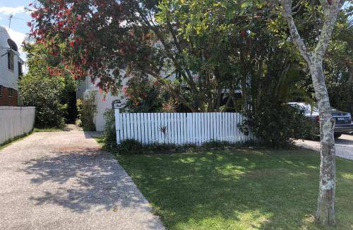 Redland Bay House | 150 m² House ∙ 3 bedrooms ∙ 6 guests
