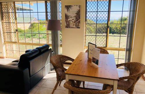 Preston Beach House | 150 m² House ∙ 3 bedrooms ∙ 6 guests