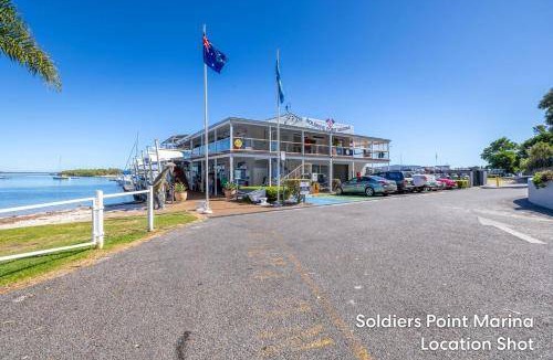 Soldiers Point House | 150 m² House ∙ 3 bedrooms ∙ 7 guests