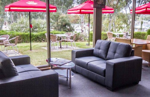 Mannum Hotel | 150 m² Motel ∙ 4 bedrooms ∙ 8 guests