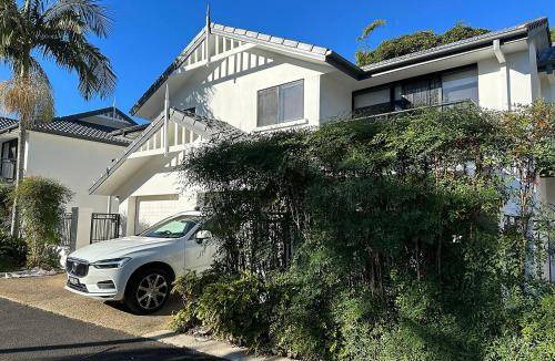 Suffolk Park House | 160 m² House ∙ 3 bedrooms ∙ 6 guests