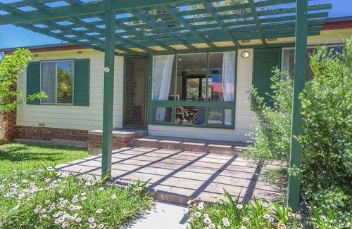 Carrickalinga House | 17 Broadbeach Drive