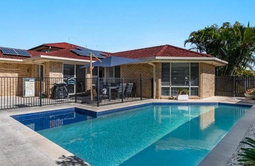 North Creek House | 180 m² House ∙ 2 bedrooms ∙ 4 guests