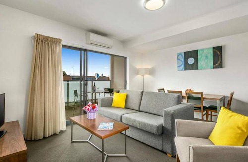Dubbo Apartment | 180 m² Serviced apartment ∙ 3 bedrooms ∙ 127 guests
