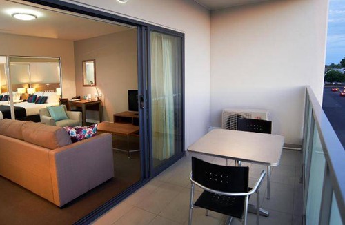Dubbo Apartment | 180 m² Serviced apartment ∙ 3 bedrooms ∙ 127 guests