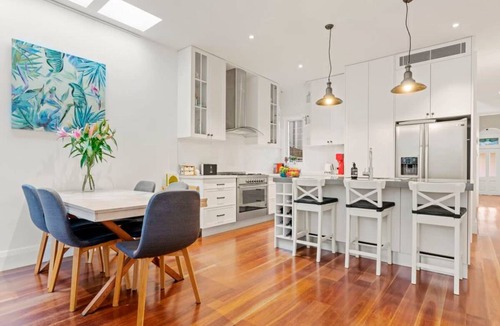 Newtown House | 183 m² House ∙ 3 bedrooms ∙ 6 guests