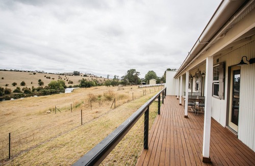 Parkesbourne House | 1830's Kippilaw-Renovated Shearers Quarters