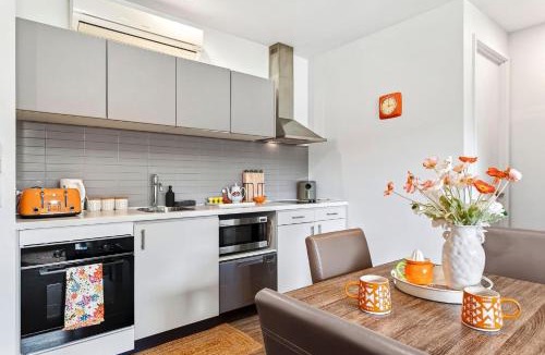Fingal Apartment | 1BR Apartment 43 sleeps 5,Golf,Beach,Hot Springs
