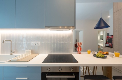 Kallithea Apartment | 1BR Next to Metro Modern Living & Arcade Machine