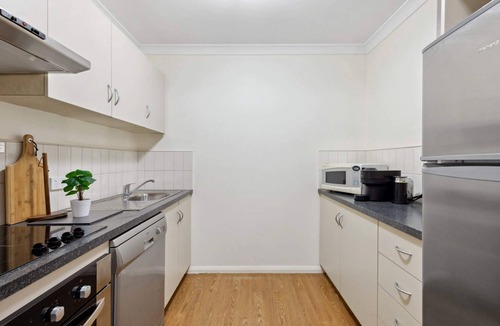 Northbridge Apartment | 1BRD 1BTH 1PRK - Northbridge Apartment
