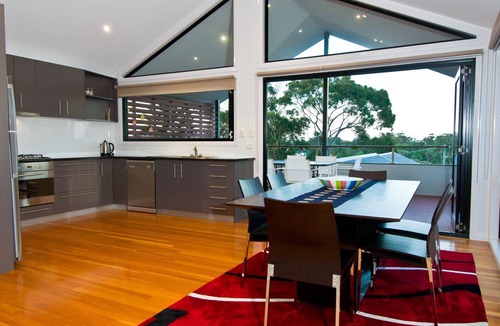 Mollymook Apartment | 2/76 Seaview Street Mollymook Beach