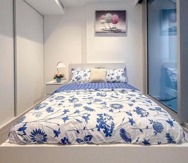 Melbourne Central Business District Apartment | 2-Bedroom Apartment in Melbourne CBD with Balcony, Pool & Gym Access