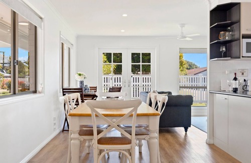 Currimundi House | 2 bedroom townhouse on Currimundi lake