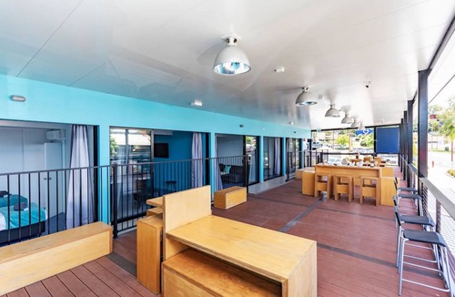 Airlie Beach Apartment | 2 Bedroom unit Wi-Fi