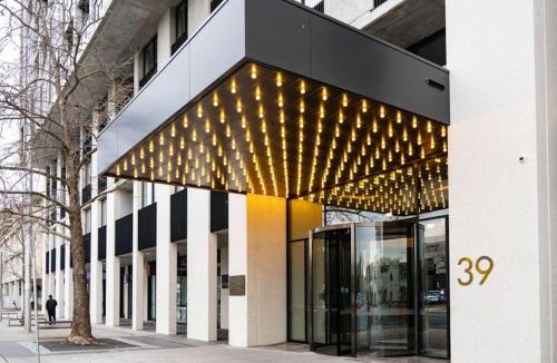 City West Apartment | 2 BR family business friendly CBD ANU