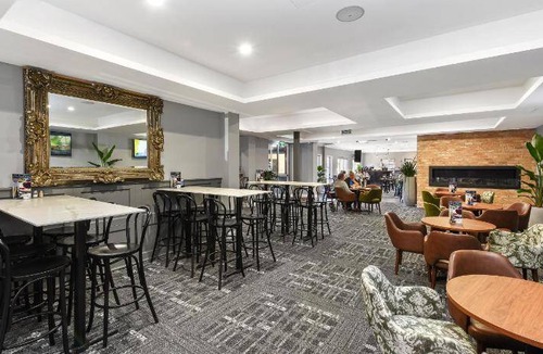 West Kempsey Hotel | 20 m² Hotel ∙ 4 guests