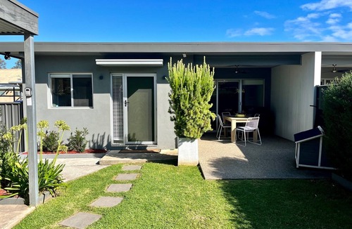 Myrtleford Villa | 20 on Rayner
