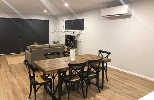 Milawa House | 200 m² House ∙ 3 bedrooms ∙ 9 guests
