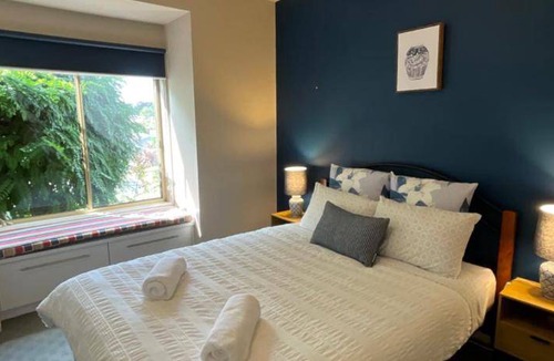 Mount Gambier House | 200 m² House ∙ 3 bedrooms ∙ 6 guests