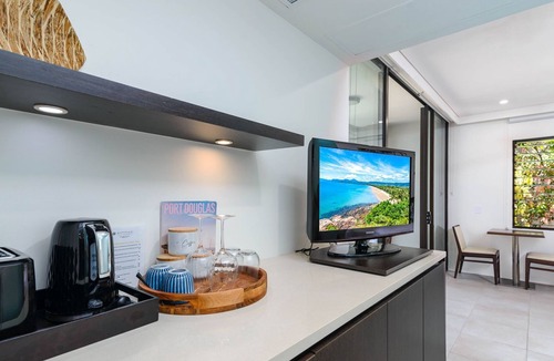Craiglie Apartment | 201/202 Temple by The Sea - 3 Bedroom