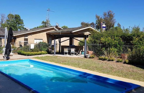 Coonabarabran Hotel | 204 m² Motel ∙ 3 bedrooms ∙ 9 guests