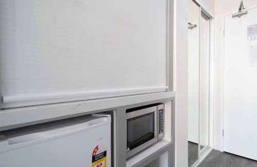 Perth Central Business District Apartment | 206 Funky Executive Studio CBD A/C