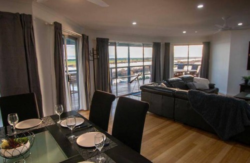 Seymour House | 207 m² House ∙ 4 bedrooms ∙ 14 guests