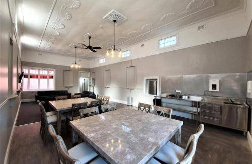 Muswellbrook Hotel | 21 m² Hotel ∙ 2 guests