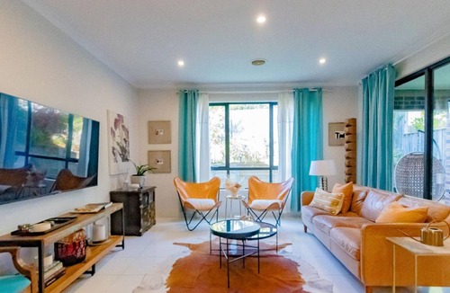 Wantirna South House | 210 m² House ∙ 4 bedrooms ∙ 7 guests