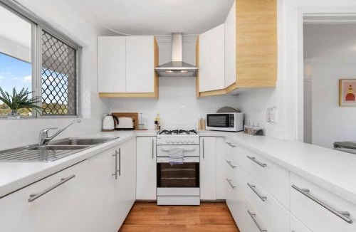 Subiaco Apartment | 22 Superb Subiaco Apt For Couplesparkng
